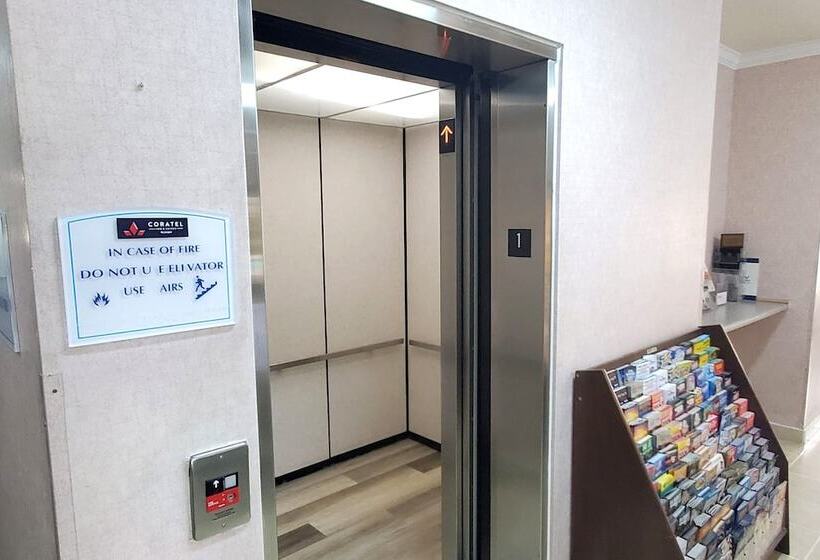 호텔 Coratel Inn & Suites By Jasper New Braunfels Ih 35 Ext 189