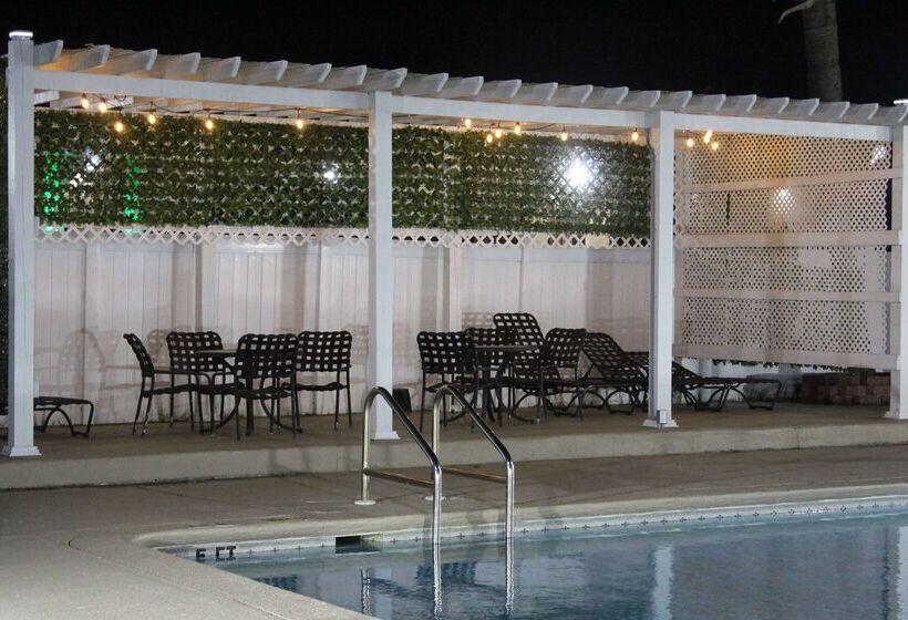 فندق Days Inn By Wyndham Marianna