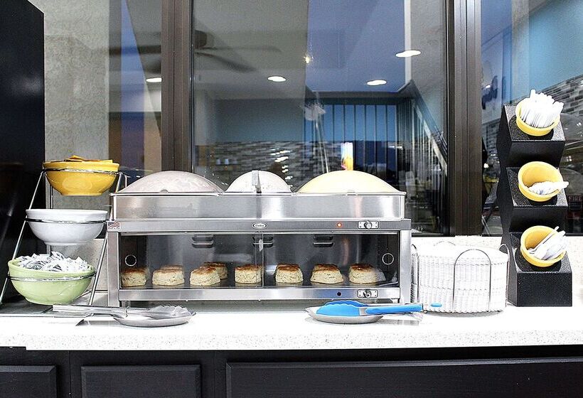 فندق Days Inn By Wyndham Marianna