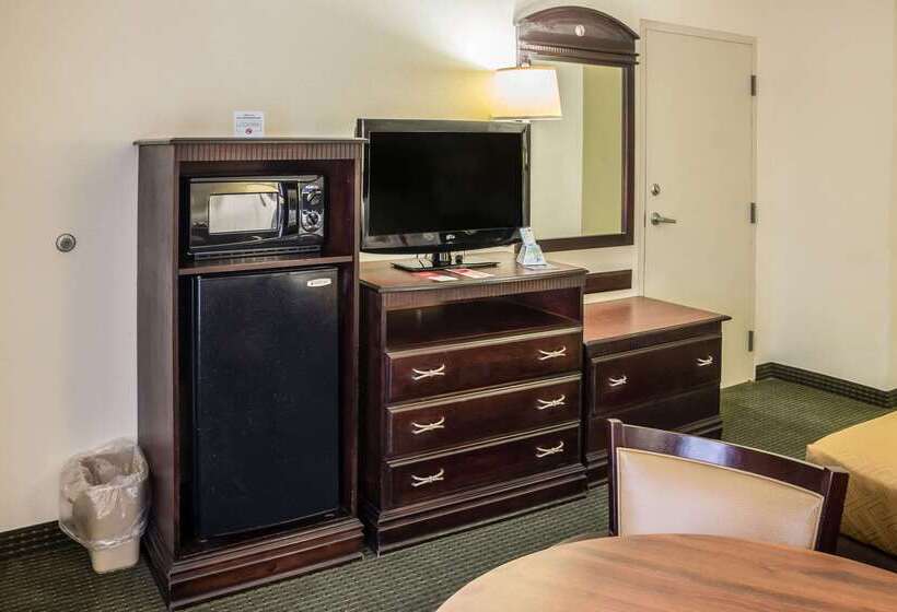 فندق Econo Lodge