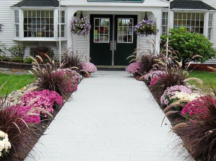 هتل Gunstock Inn & Suites