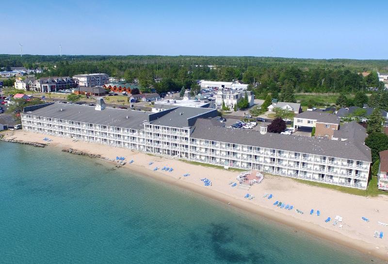 هتل Hamilton Inn Select Beachfront Mackinaw City