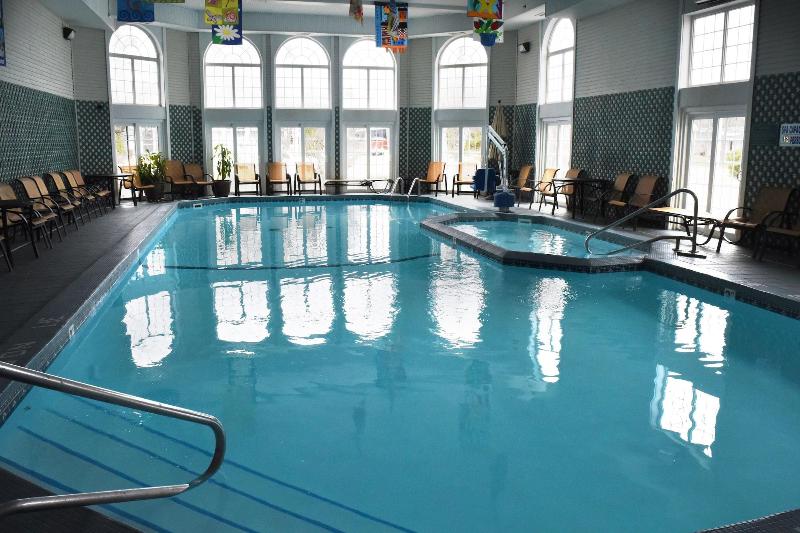 هتل Hamilton Inn Select Beachfront Mackinaw City