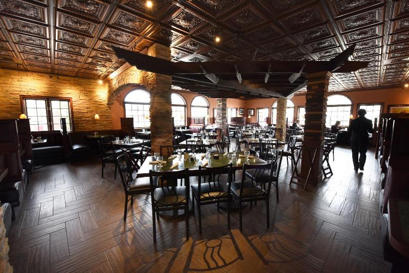 هتل Hamilton Inn Select Beachfront Mackinaw City
