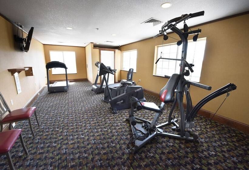 هتل Hamilton Inn Select Beachfront Mackinaw City