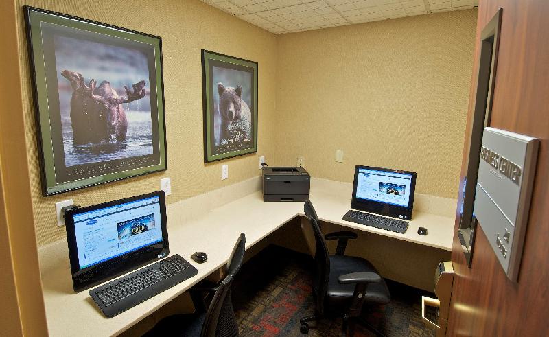 هتل Hampton Inn Anchorage