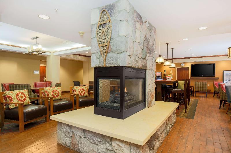 هتل Hampton Inn Anchorage