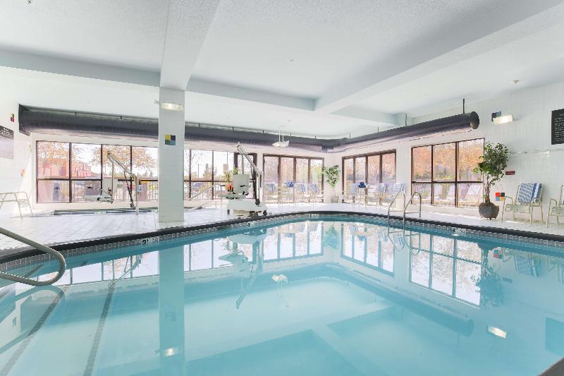 هتل Hampton Inn Anchorage