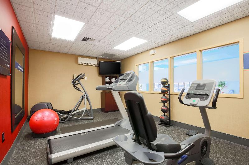 هتل Hampton Inn Anchorage
