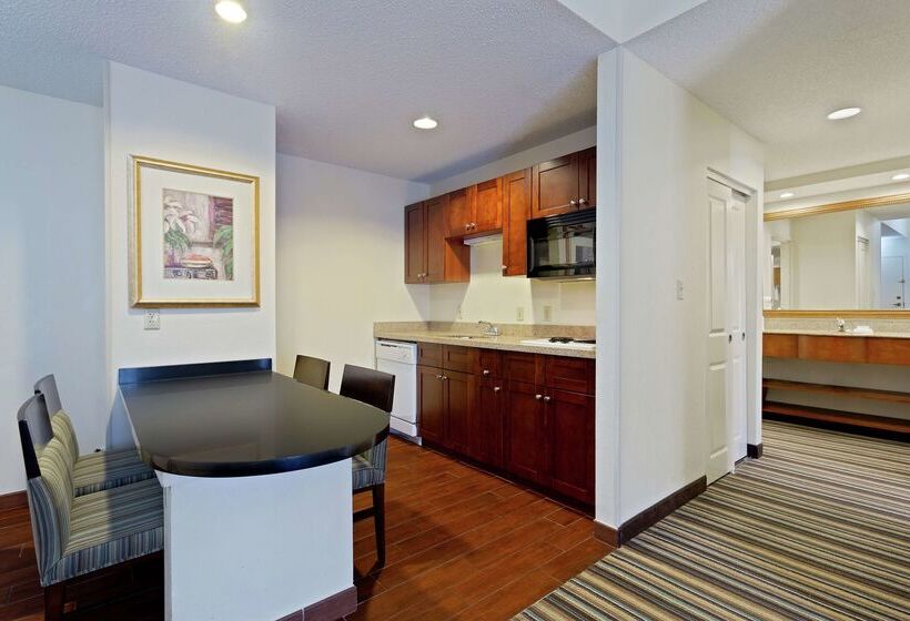 Отель Hampton Inn & Suites Venice Bayside South Sarasota