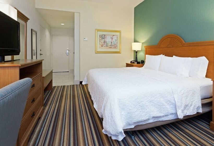 Отель Hampton Inn & Suites Venice Bayside South Sarasota