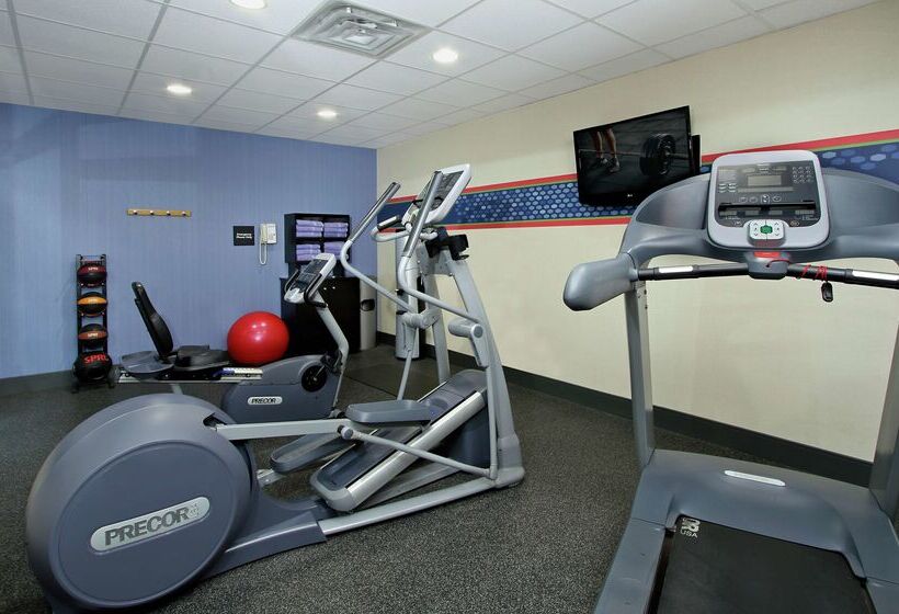호텔 Hampton Inn Ashtabula