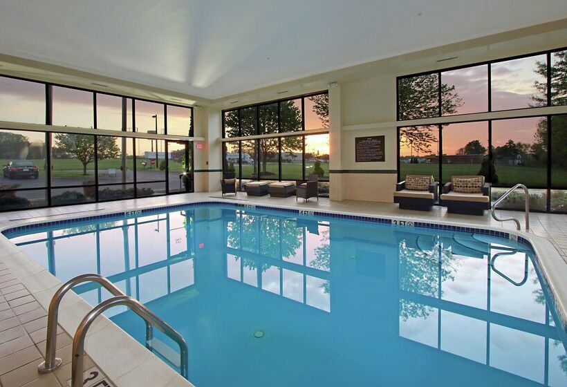 호텔 Hampton Inn Ashtabula