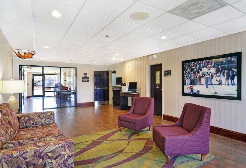 هتل Hampton Inn Athens