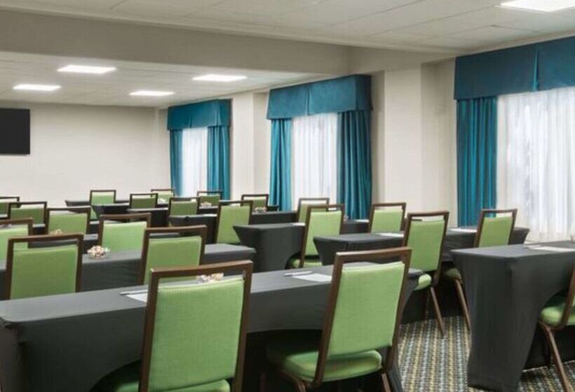 فندق Hampton Inn Atlantaperimeter Center