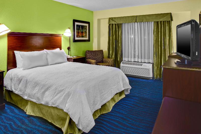 هتل Hampton Inn Atlantaperimeter Center