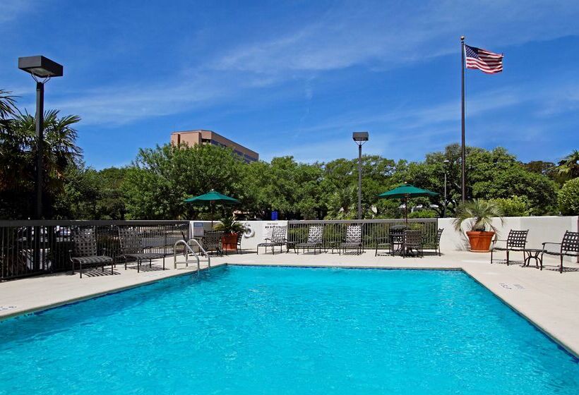 هتل Hampton Inn Austin/airport Area South