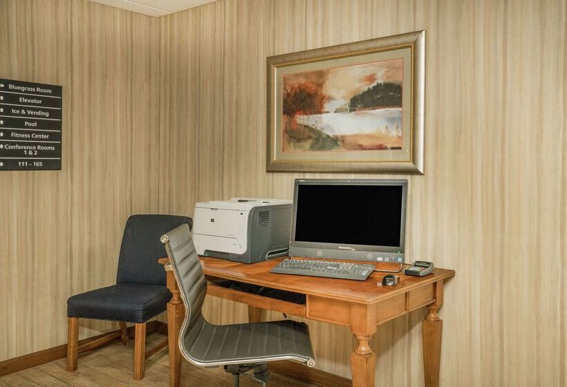 בית מלון כפרי Hampton Inn Bardstown