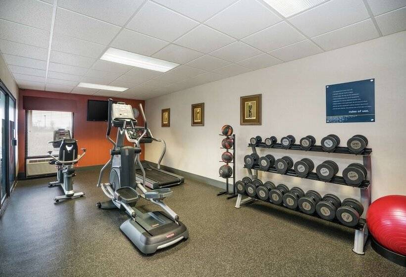בית מלון כפרי Hampton Inn Bardstown