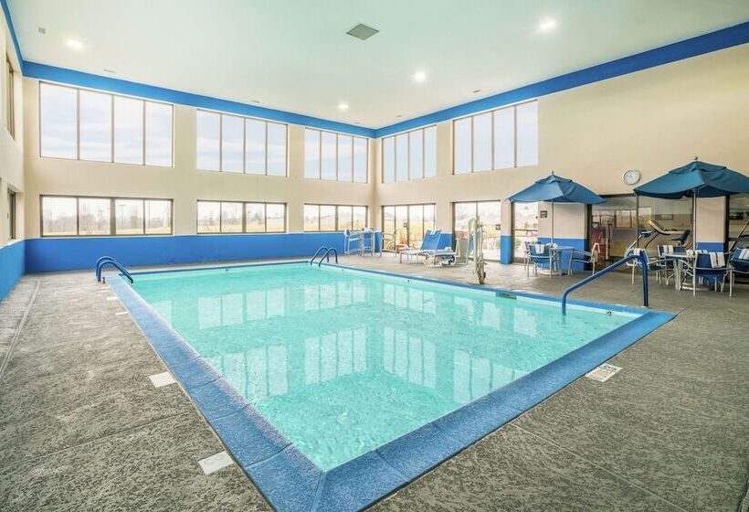 בית מלון כפרי Hampton Inn Bardstown