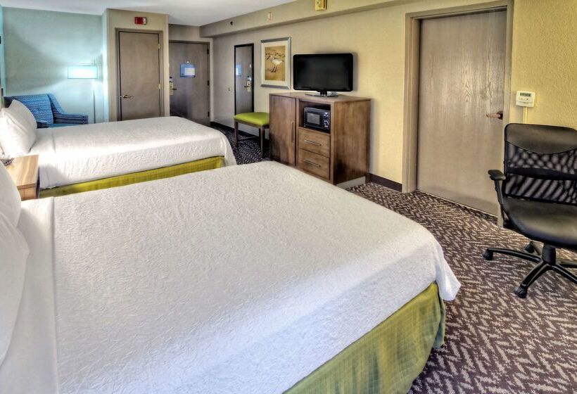 هتل Hampton Inn Beaufort