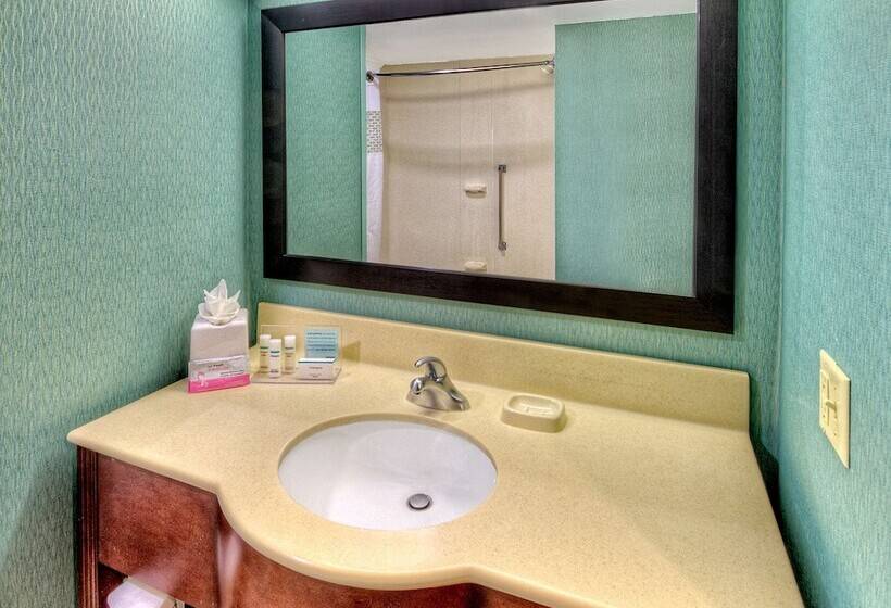 هتل Hampton Inn Beaufort