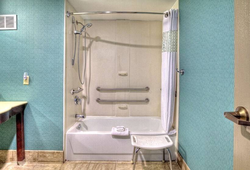 هتل Hampton Inn Beaufort