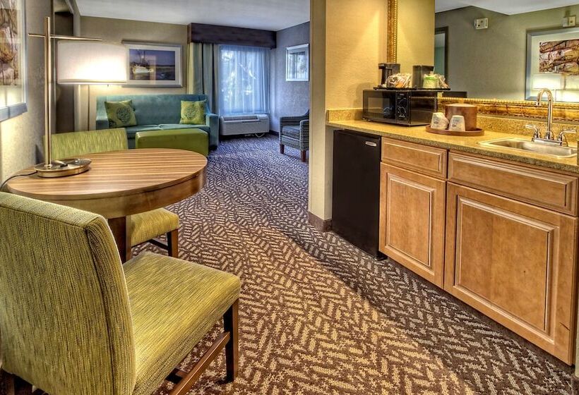 هتل Hampton Inn Beaufort