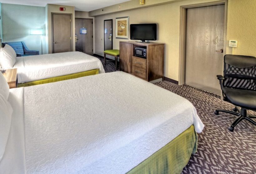هتل Hampton Inn Beaufort