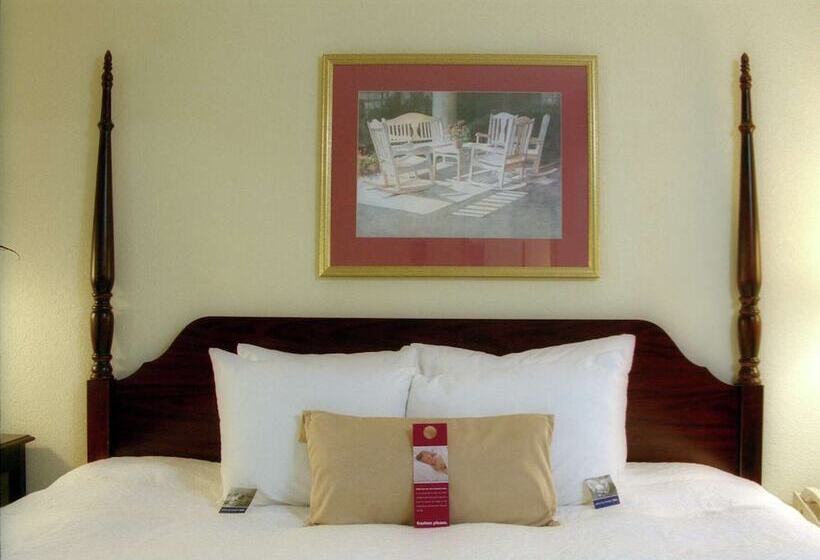 هتل Hampton Inn Beaufort