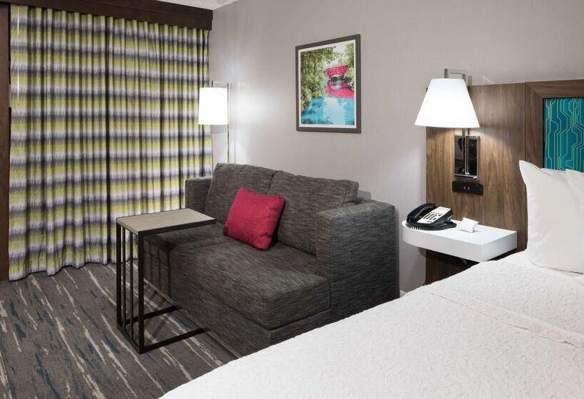 هتل Hampton Inn Bentonville/rogers