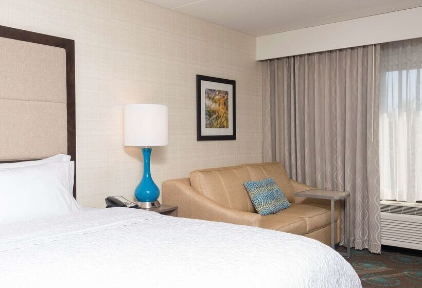 בית מלון כפרי Hampton Inn Bloomington