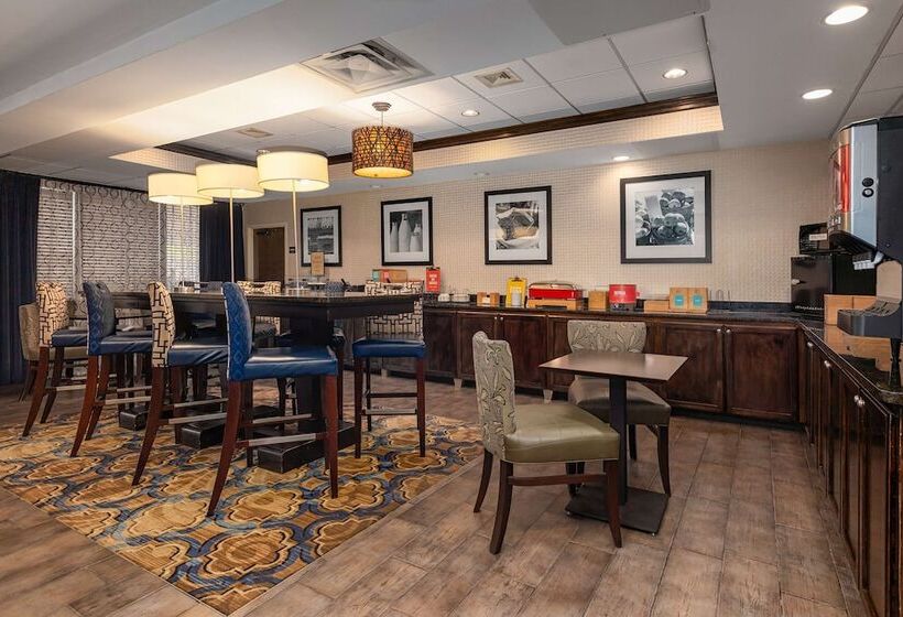 فندق Hampton Inn Bristol
