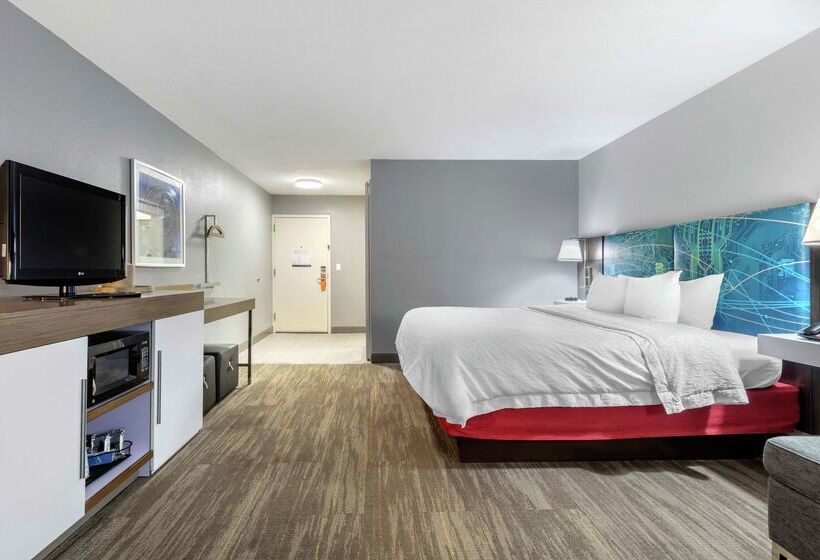 هتل Hampton Inn Brookhaven