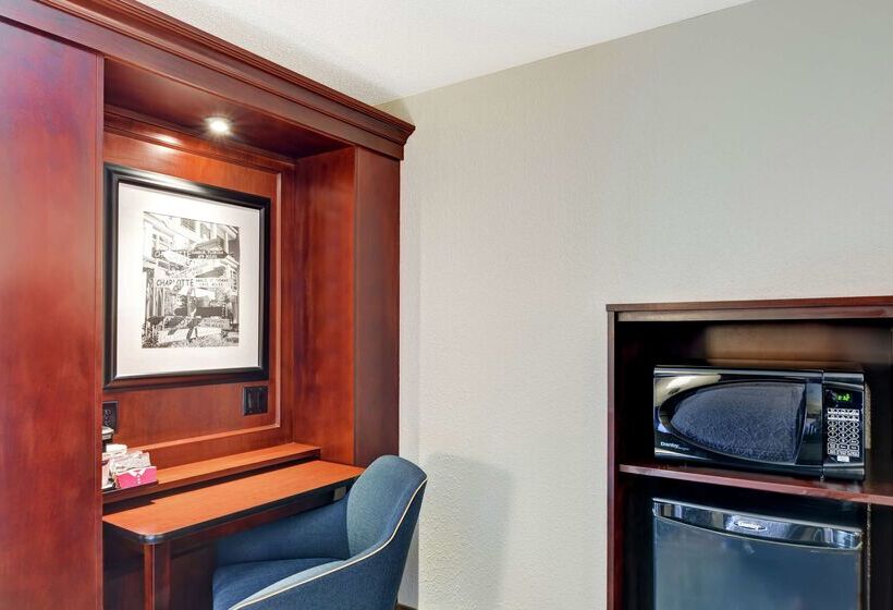 ホテル Hampton Inn Charlotte Gastonia