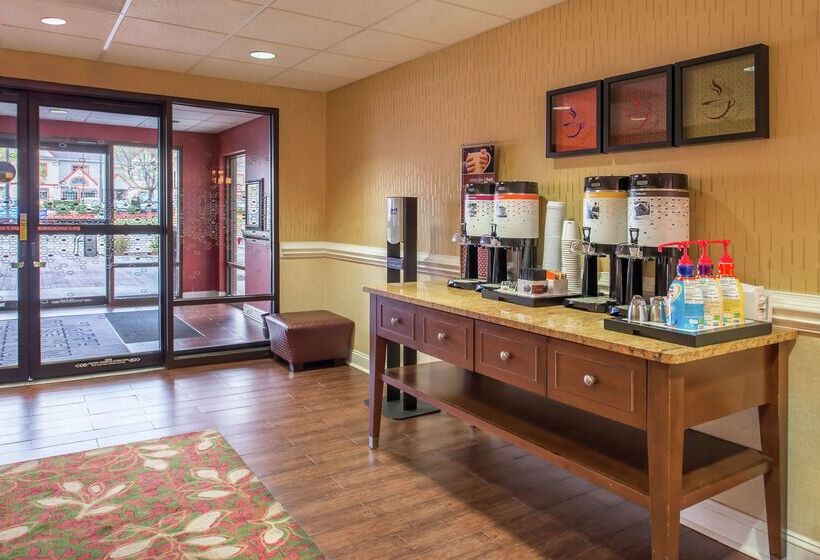 هتل Hampton Inn Columbia Northeastfort Jackson Area