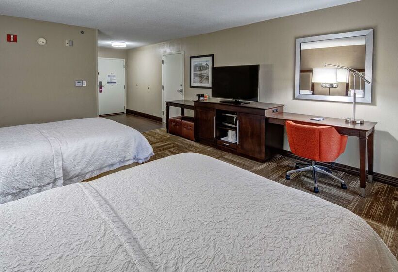 فندق Hampton Inn Corinth