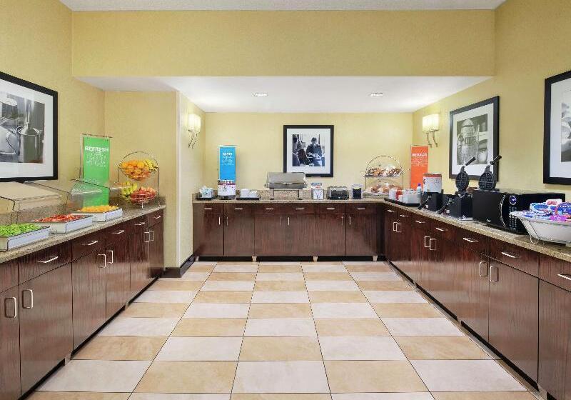 هتل Hampton Inn Dallasirvinglas Colinas
