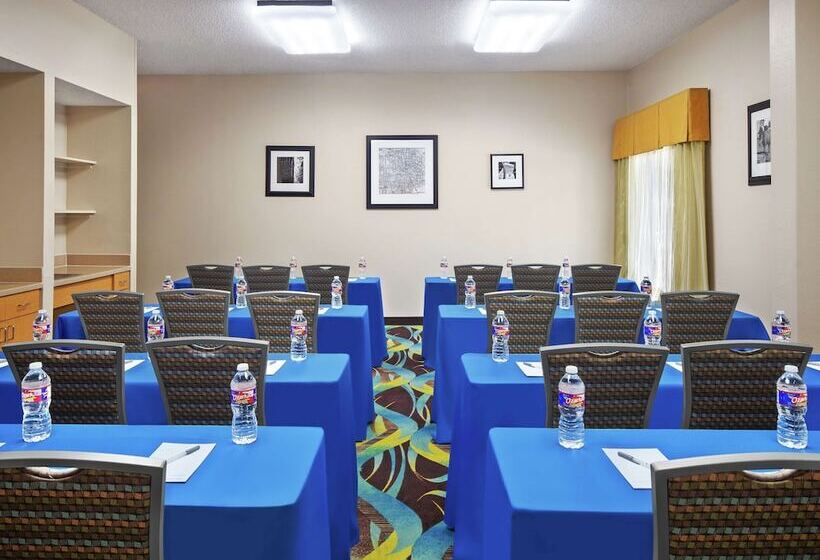 هتل Hampton Inn Dallasirvinglas Colinas