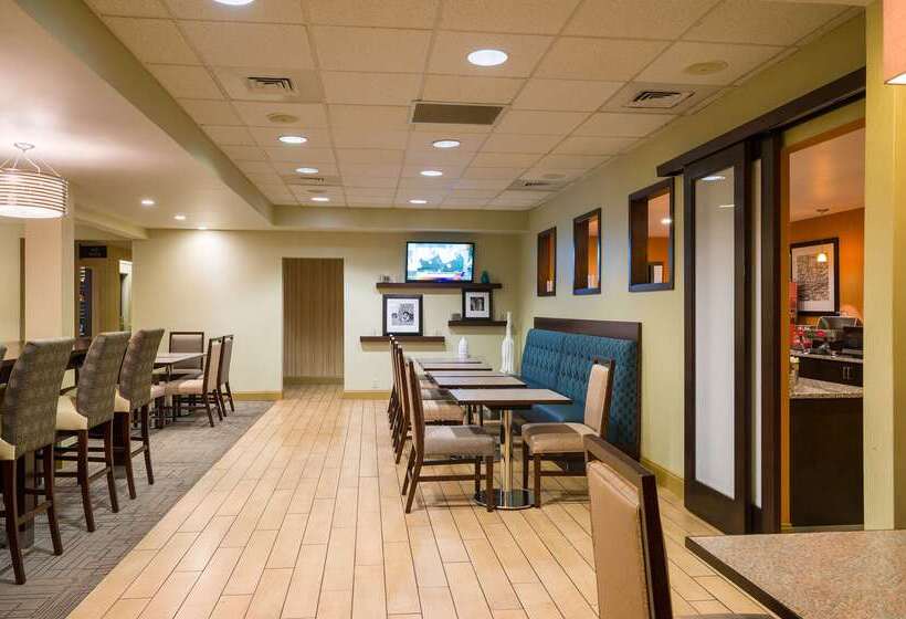 호텔 Hampton Inn Danville