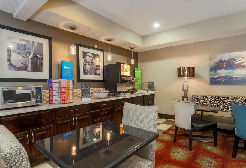 هتل Hampton Inn By Hilton Dayton Fairborn Wright Patterson Afb
