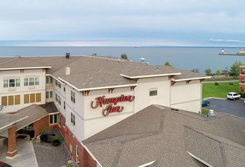 هتل Hampton Inn Duluth Canal Park