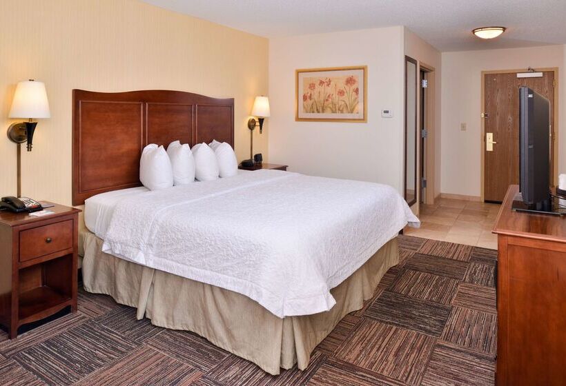 هتل Hampton Inn Elkhart In