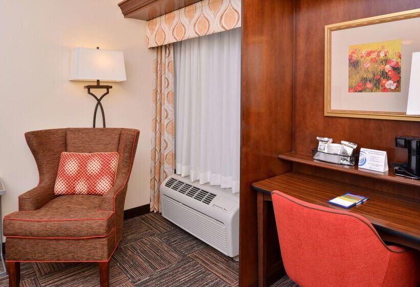 هتل Hampton Inn Elkhart In