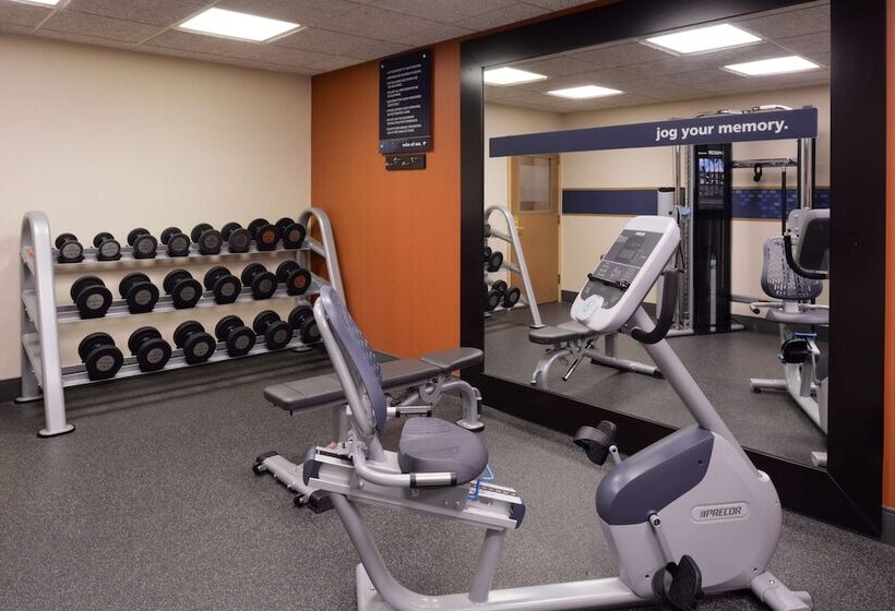 هتل Hampton Inn Elkhart In