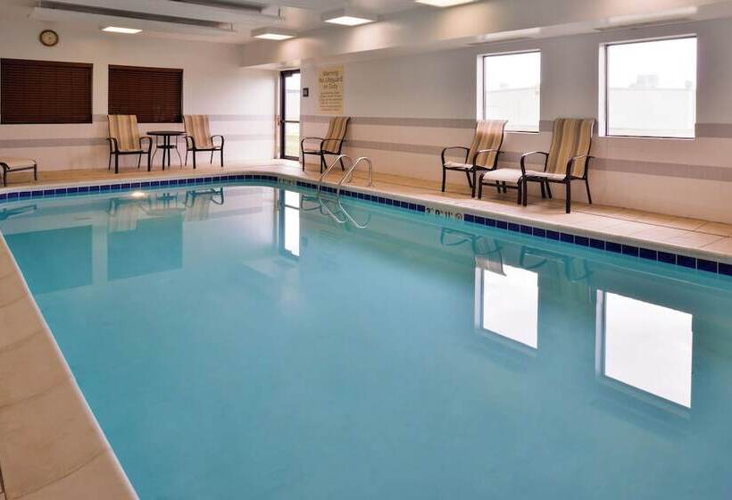 هتل Hampton Inn Elkhart In