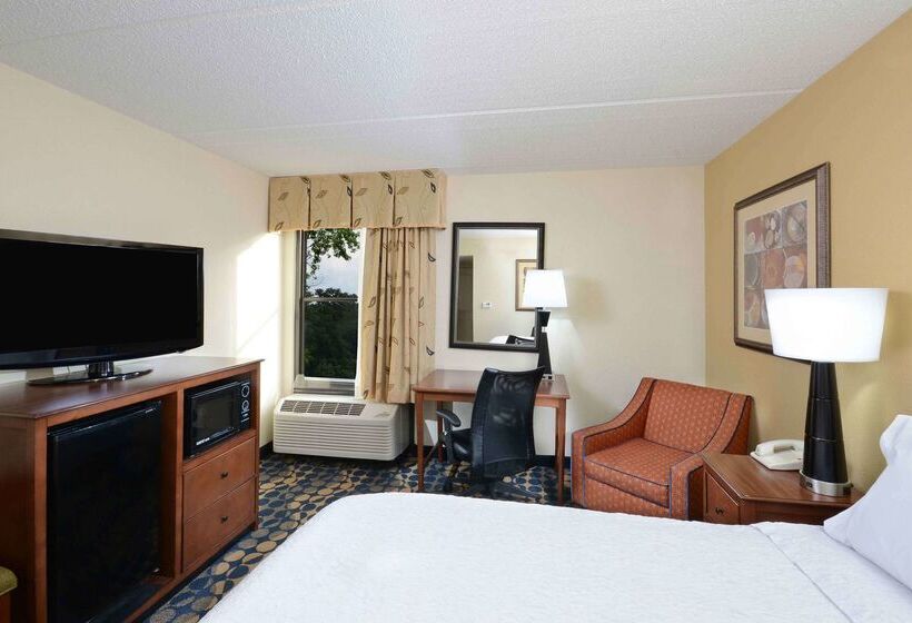 هتل Hampton Inn Fayetteville Fort Bragg