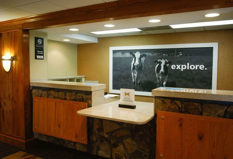 هتل Hampton Inn Franklin