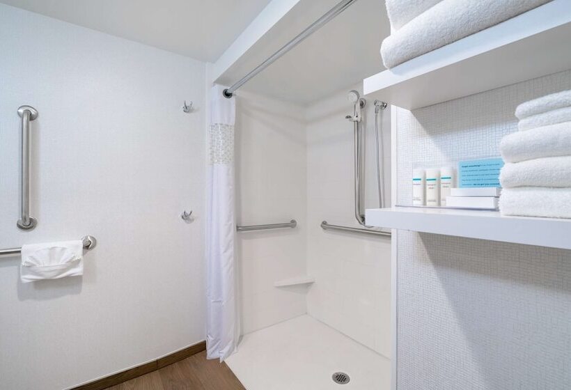 호텔 Hampton Inn Frostburg