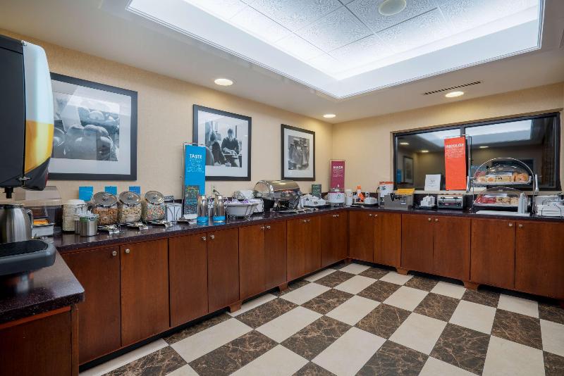 호텔 Hampton Inn Frostburg